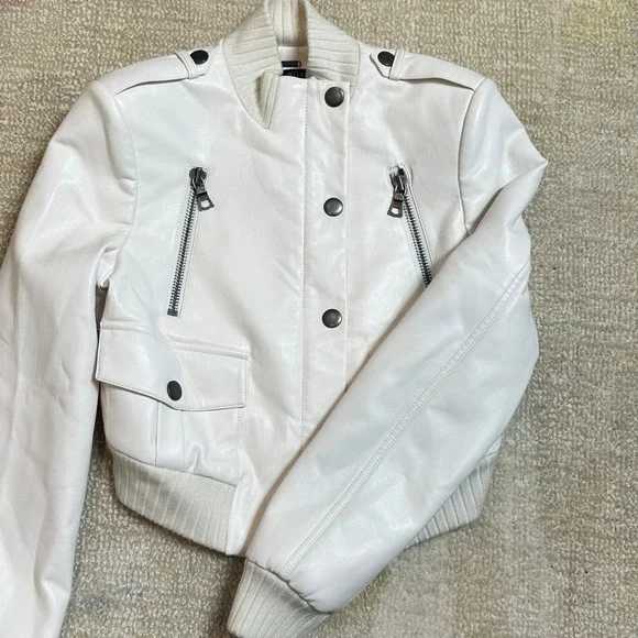 Alice Olivia Classics White Cropped Moto Jacket Bomber Style Womens XS - Picture 2 of 6